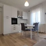 DELTA D Piazza Marina- 50 MT dal mare - JESOLO